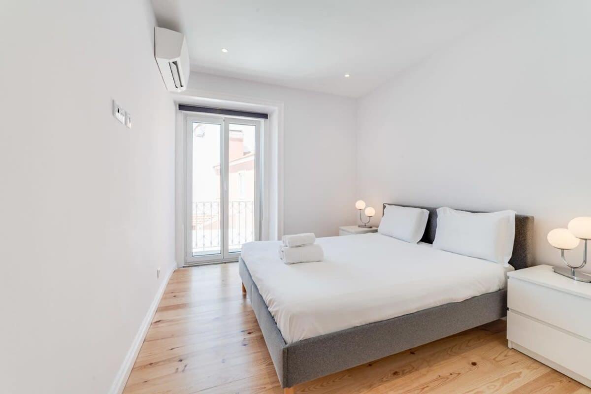 Cozy Coastal Getaway 3Br Apartment In Estoril Exteriér fotografie